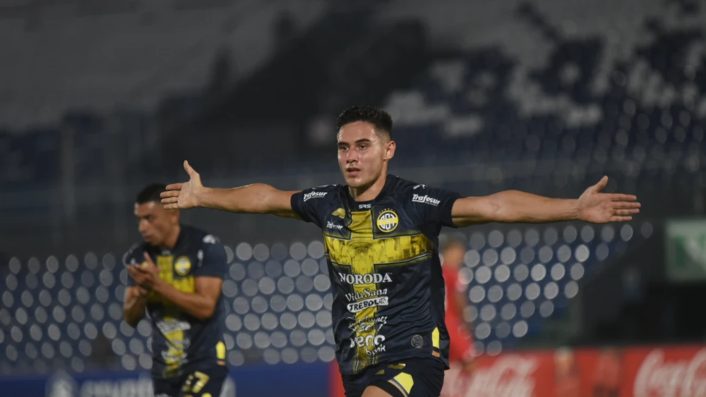 Triki define en la altura de Quito Triki define en la altura de Quito