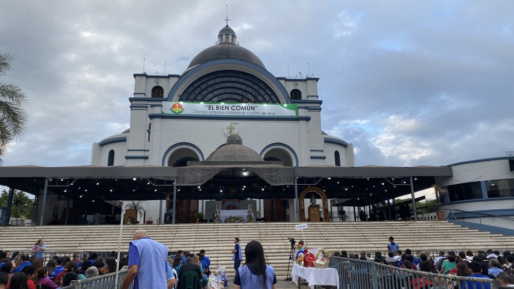 Caacupé: Inicia novenario con más seguridad, servicios y fieles - Última Hora | Noticias de Paraguay y el mundo, las 24 horas. Noticias nacionales e internacionales, deportes, política. Noticias de último momento.