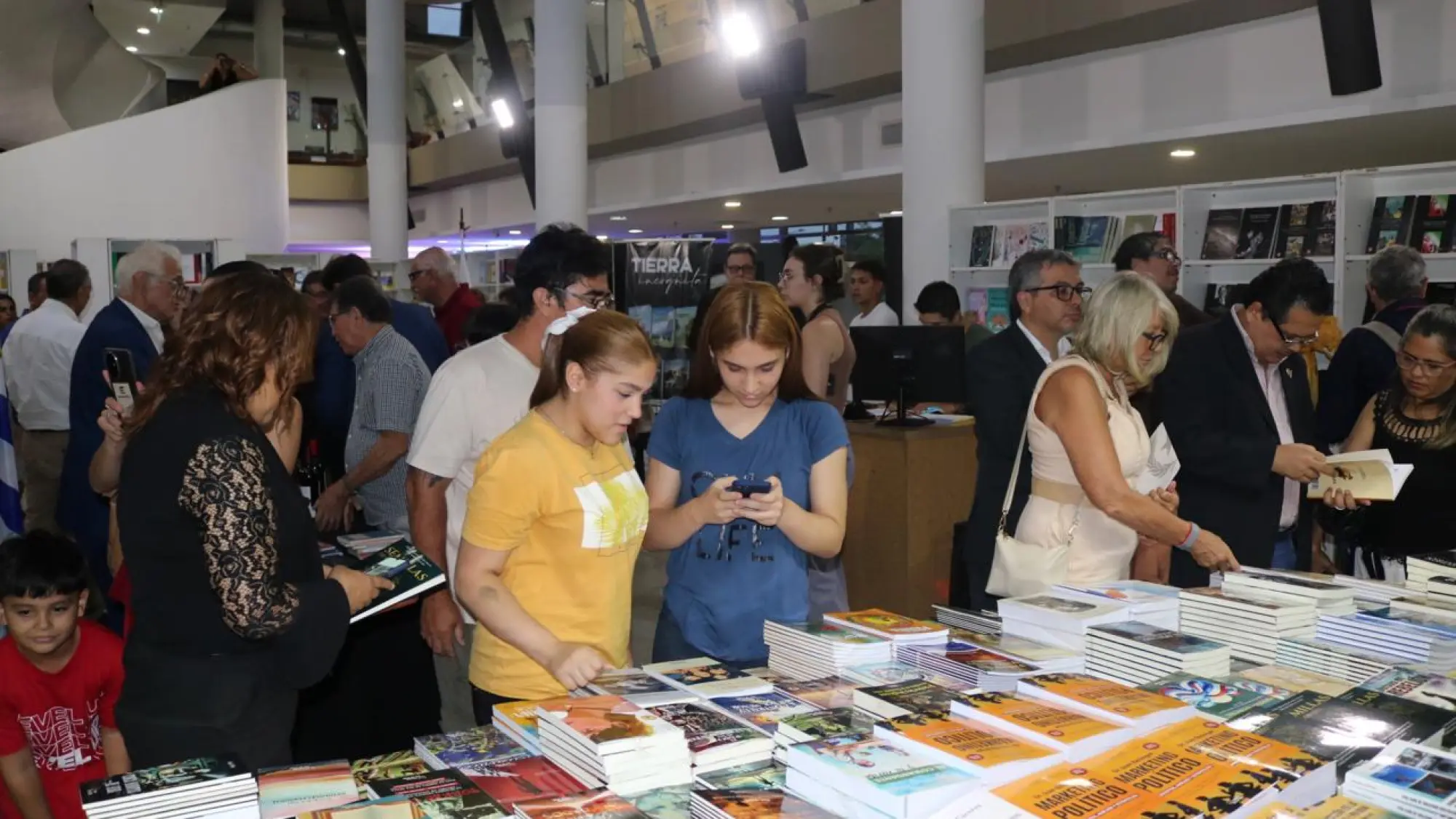Paraguay: el desafío de convertir la lectura en un hábito cotidiano y no en una celebración de un solo día Paraguay: el desafío de convertir la lectura en un hábito cotidiano y no en una celebración de un solo día