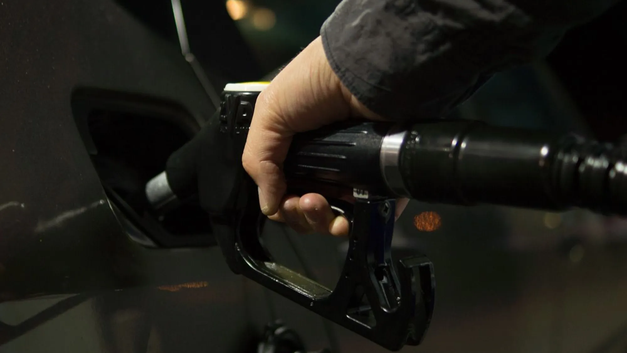 Decreto que inquieta a sector privado “busca ordenar venta de combustible”, dice ministro Decreto que inquieta a sector privado “busca ordenar venta de combustible”, dice ministro