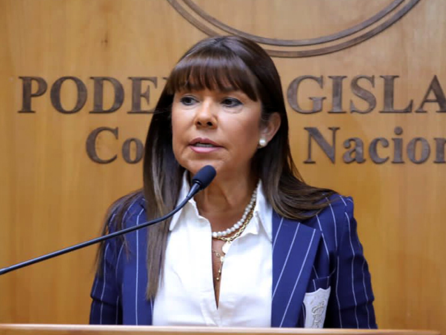 celeste amarilla.jpg