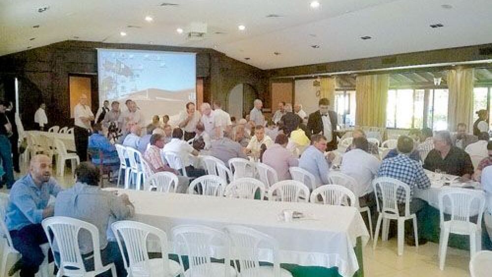 Elecciones.  La asamblea de la ARP transcurrió ayer en un ambiente de cordialidad.