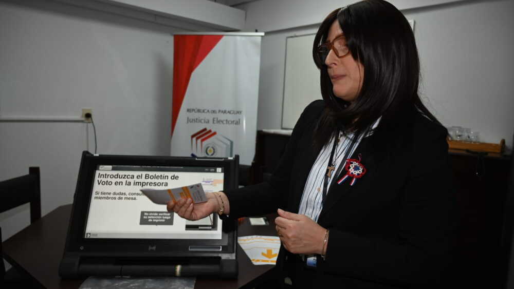 cynthia pereira directora del Centro de Información y documentación TSJE.jpg