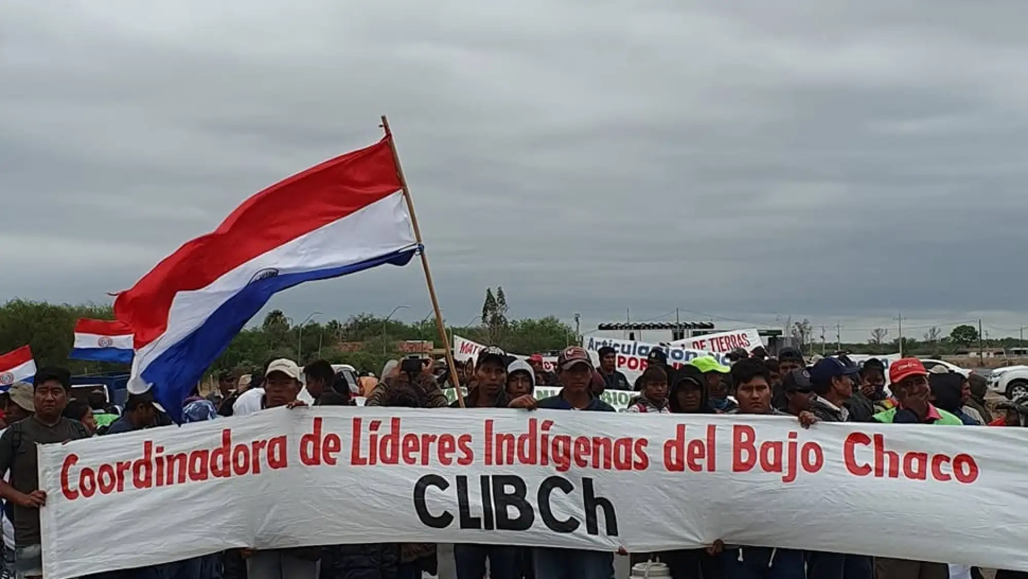 PARAGUAY: Comunidades indígenas del Bajo Chaco se movilizan por tierras, caminos y mayor presupuesto durante el Día Internacional de los Pueblos Indígenas PARAGUAY: Comunidades indígenas del Bajo Chaco se movilizan por tierras, caminos y mayor presupuesto durante el Día Internacional de los Pueblos Indígenas