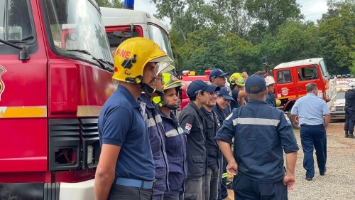 Bomberos azules de San Lo.jpg