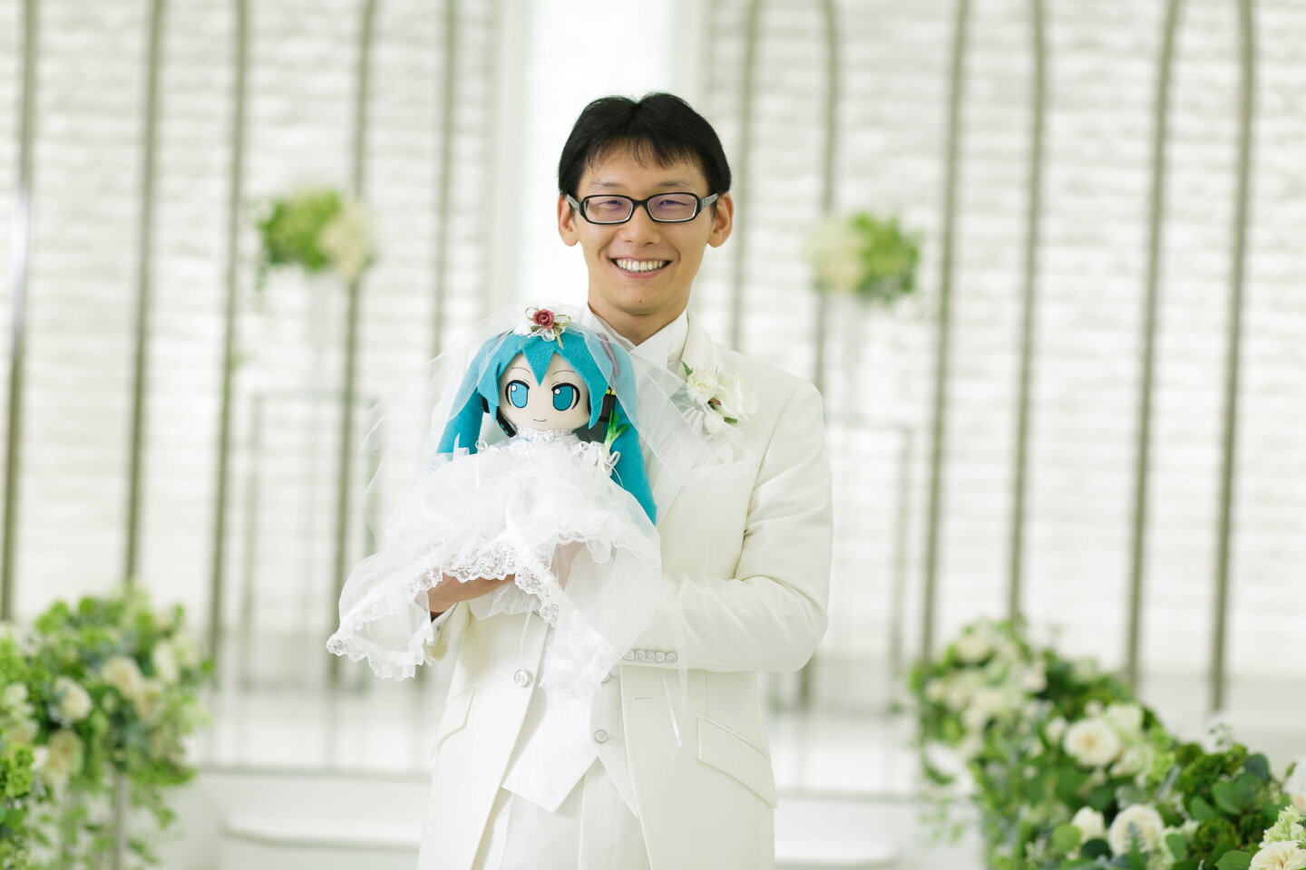akihiko kondo japones casado con personaje ficticio de anime_1.jpg