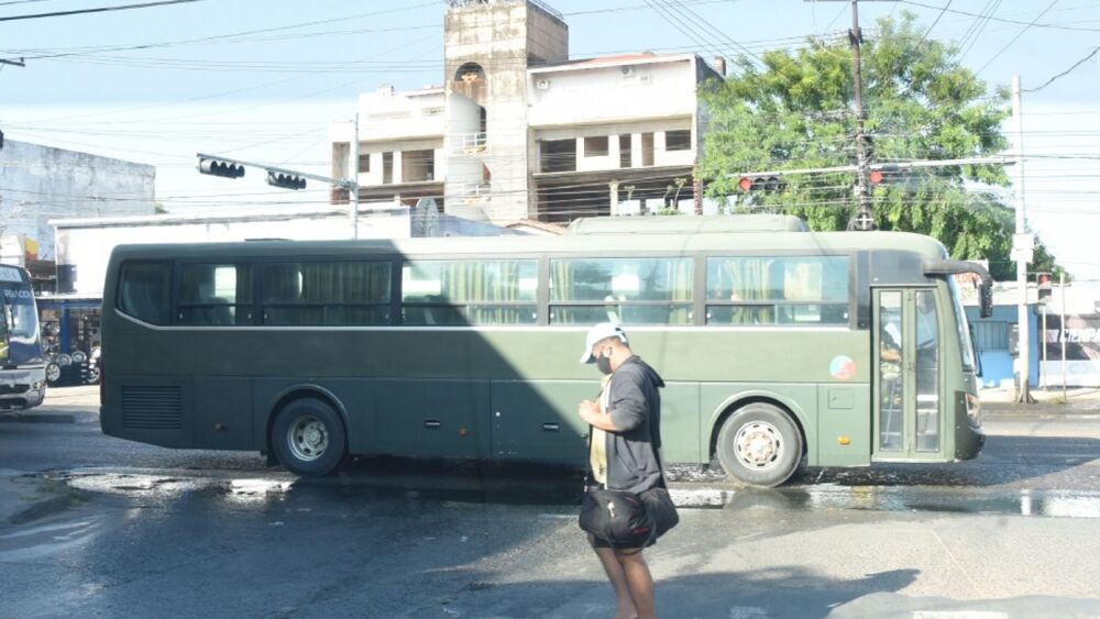 Sin soluciones. El VMT sacó vehículos de las FFAA.