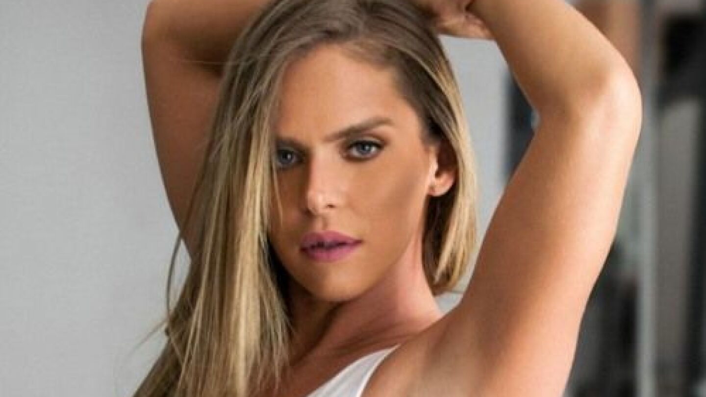 Gabi Wolscham Escrach A Seguidor TVO Revista Paraguaya De gabi-wolscham-escrach-a-seguidor-tvo-revista-paraguaya-de