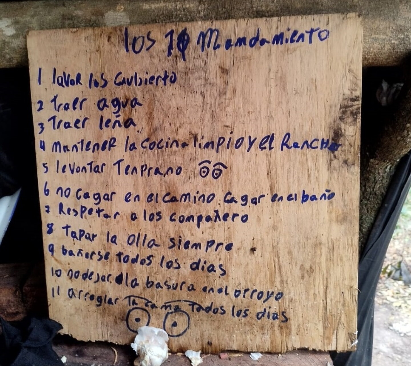Los 10 mandamientos narco.jpeg