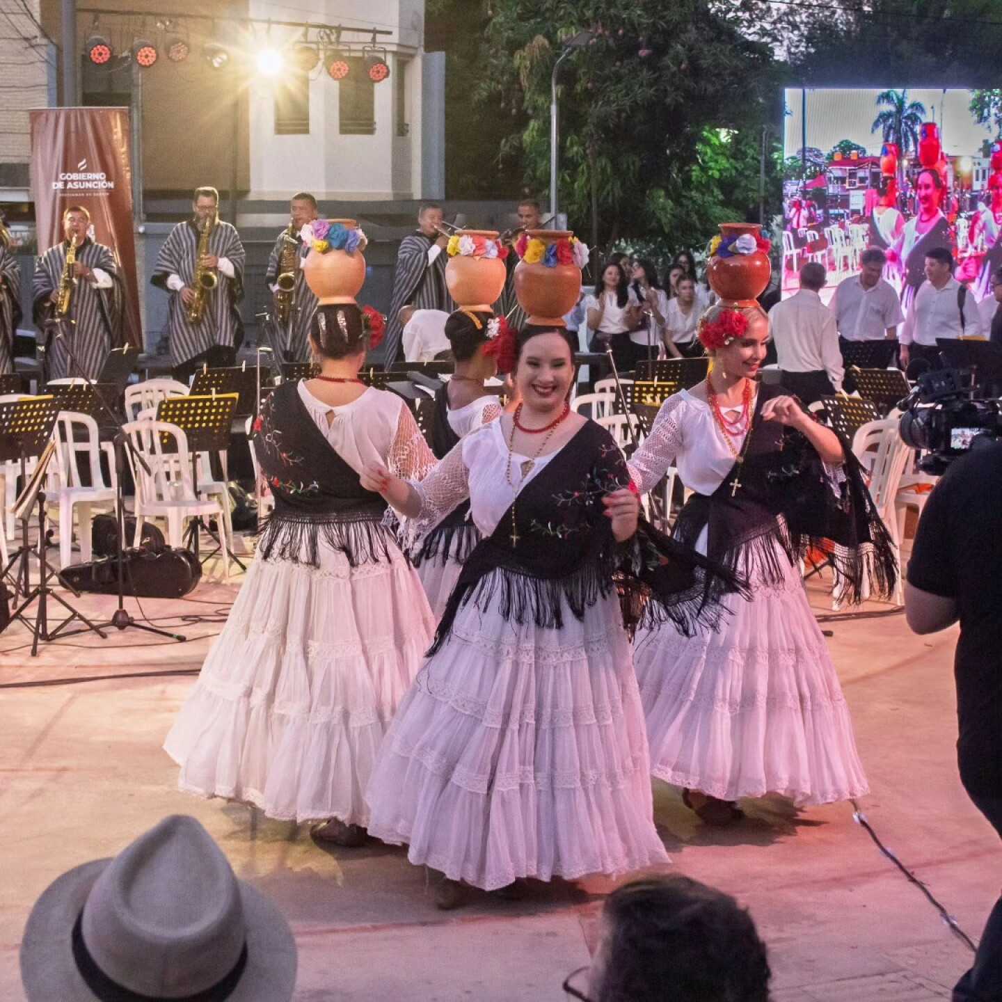 Gala Folklórica en Conmemoración del Día del Tererejpg