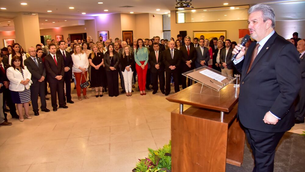 Encuentro. Varios empresarios y autoridades estatales celebraron el Día de la Industria..jpg