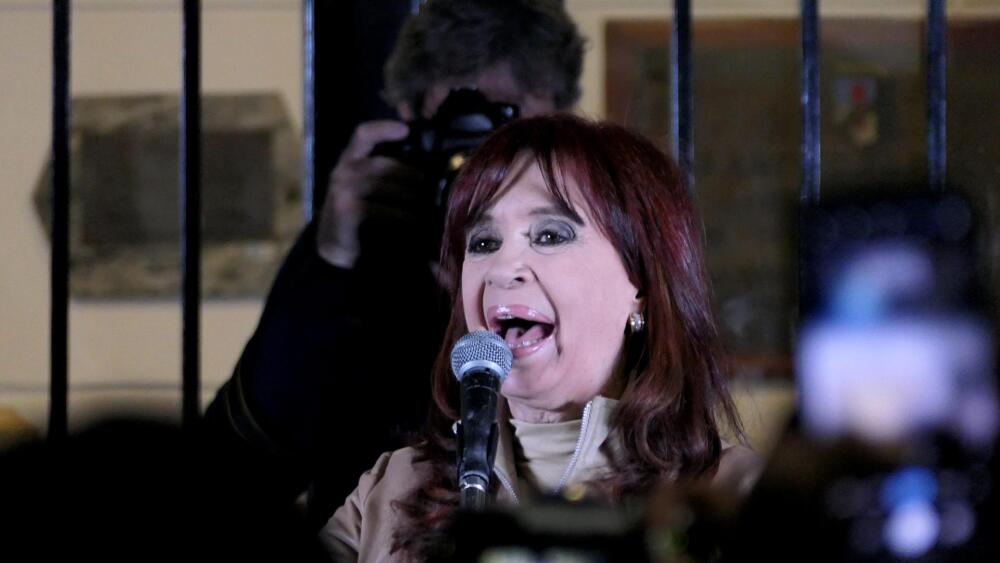 Cristina Fernández califica a jueces del Supremo como "monigotes que responden a mandos"