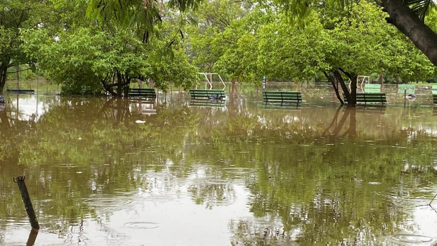 Parque Ñu Guasu queda inundado por las lluvias y permanecerá cerrado