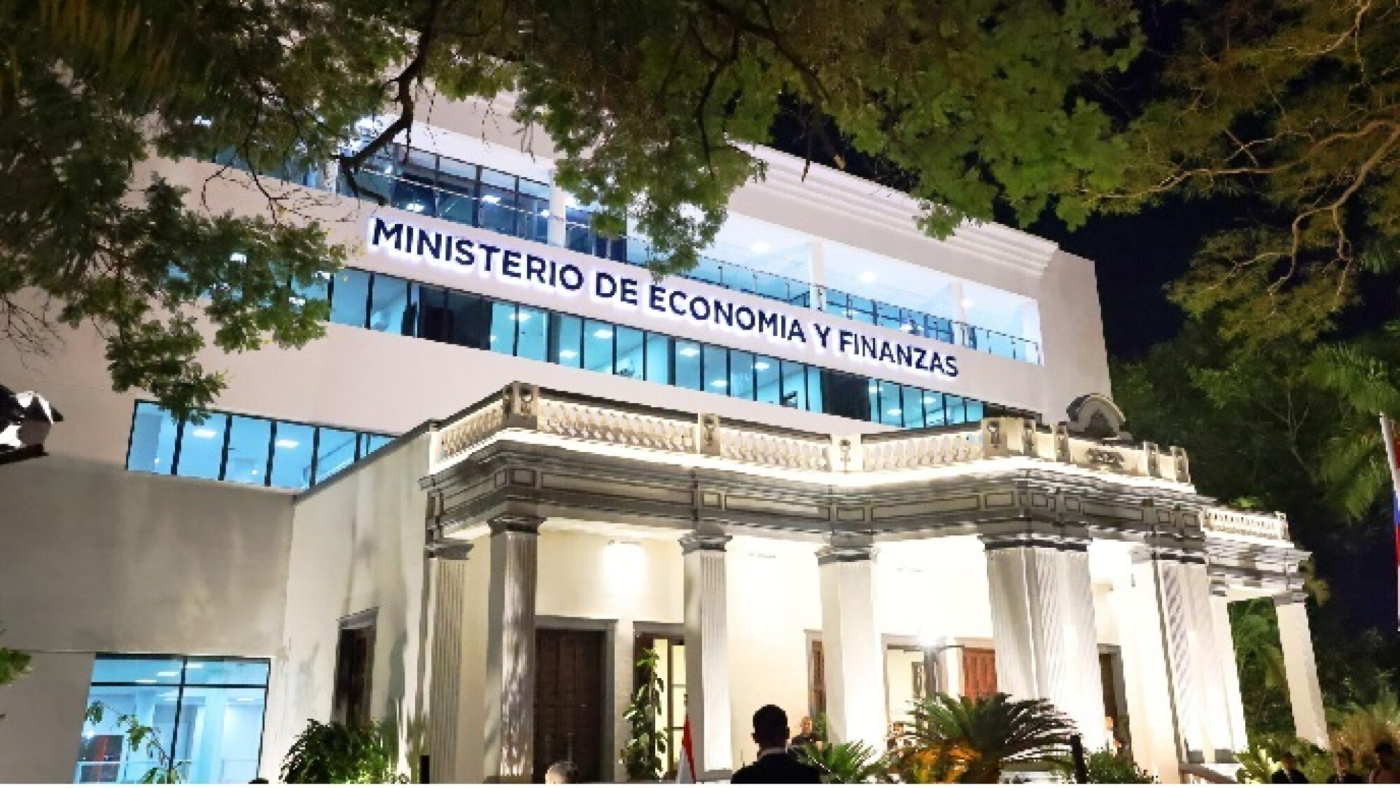 Logo Mef Py Designarán a titular del MEF la próxima semana y debe presentar nuevo ...