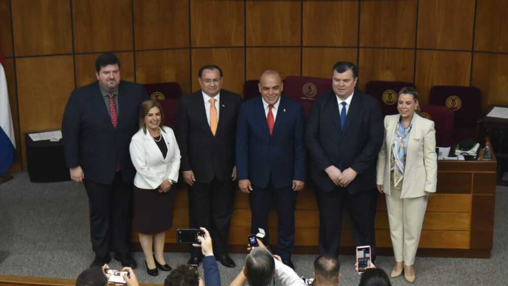 Mesa directiva, presidida por Bachi, que se mantendrá hasta el 2027.jpeg