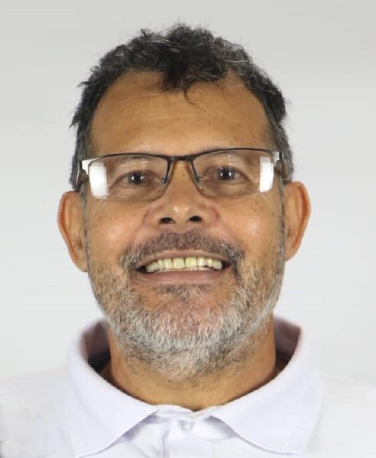 Miguel Martínez, diputado de Cruzada.jpg