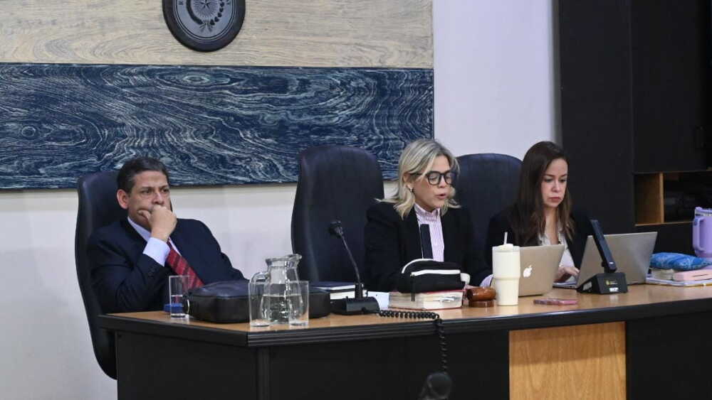 Hernán Rivas, condenado por título falso (2).jpeg