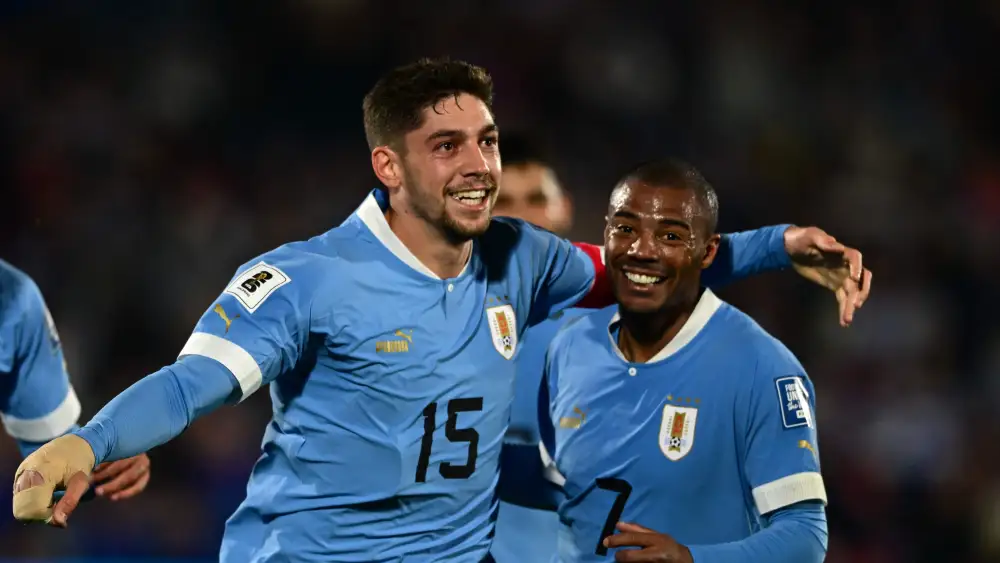 Dos candidatos juegan en Quito Dos candidatos juegan en Quito