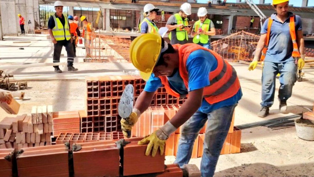 Rubro en auge. El sector de la construcción demanda actualmente una gran cantidad de mano de obra..jpg