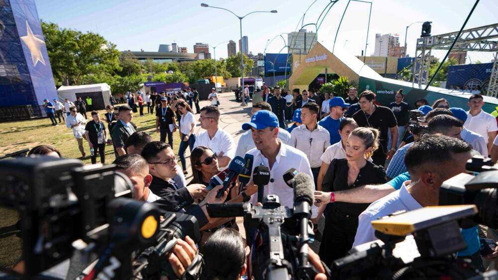 Peña dice que nunca recibió sobres y que su mansión se construyó con su patrimonio privado Peña dice que nunca recibió sobres y que su mansión se construyó con su patrimonio privado