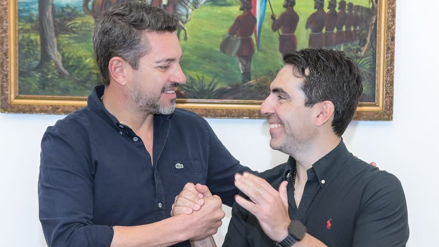 Gobernador advierte sobre posibles deserciones si Alliana elige a Riquelme como vice