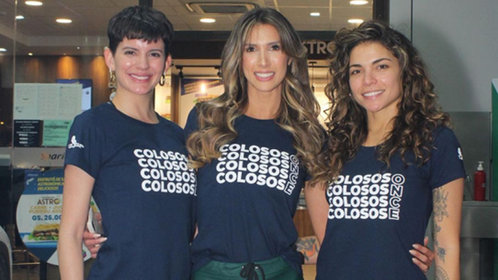 Las reinas Jazmín de la Sierra, Leah Ashmore y Macarena Tomas viajaron con los chicos de Colosos de la Tierra.