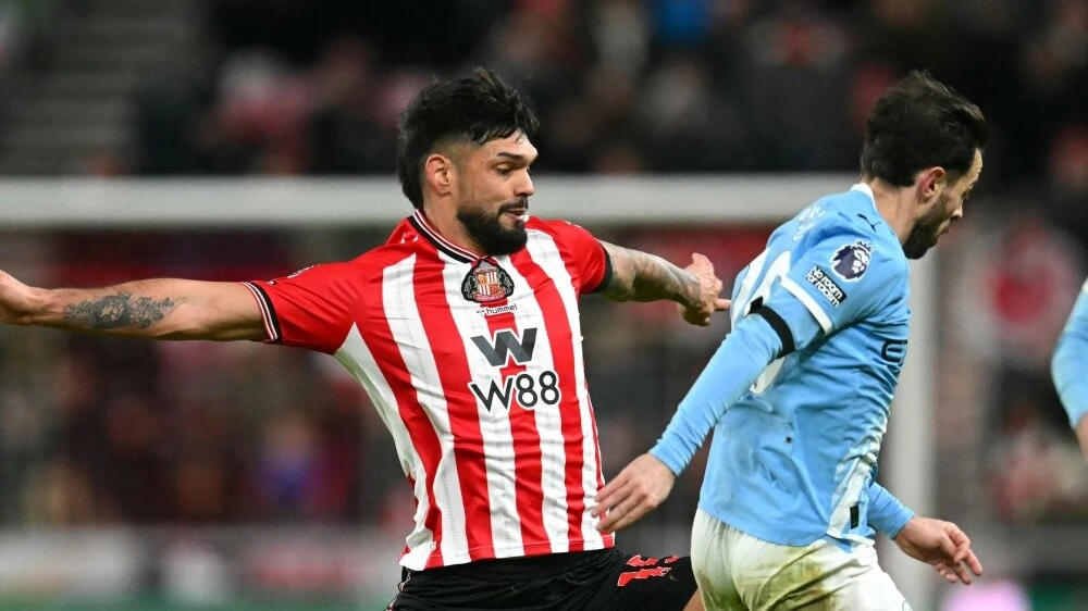 Omar Alderete Sunderland vs Manchester City1.jpg