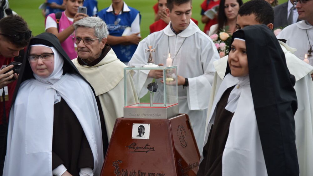 reliquia de Chiquitunga.jpg