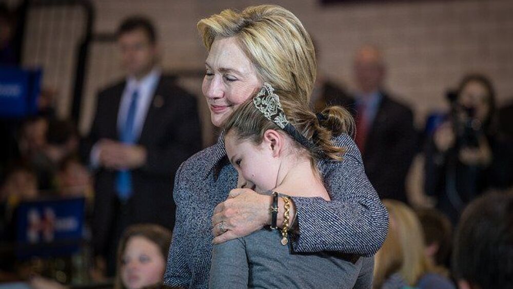 Hillary Twitter+.jpg