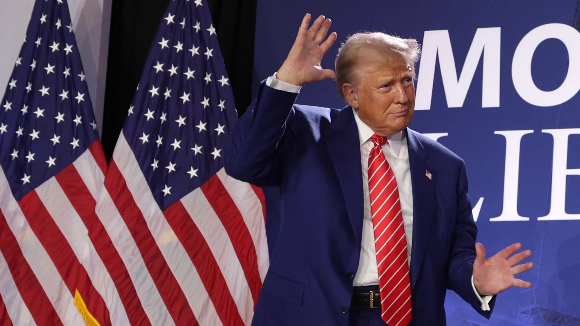Trump llama “estúpidos” a los demócratas tras confiscación de avión de Maduro Trump llama “estúpidos” a los demócratas tras confiscación de avión de Maduro
