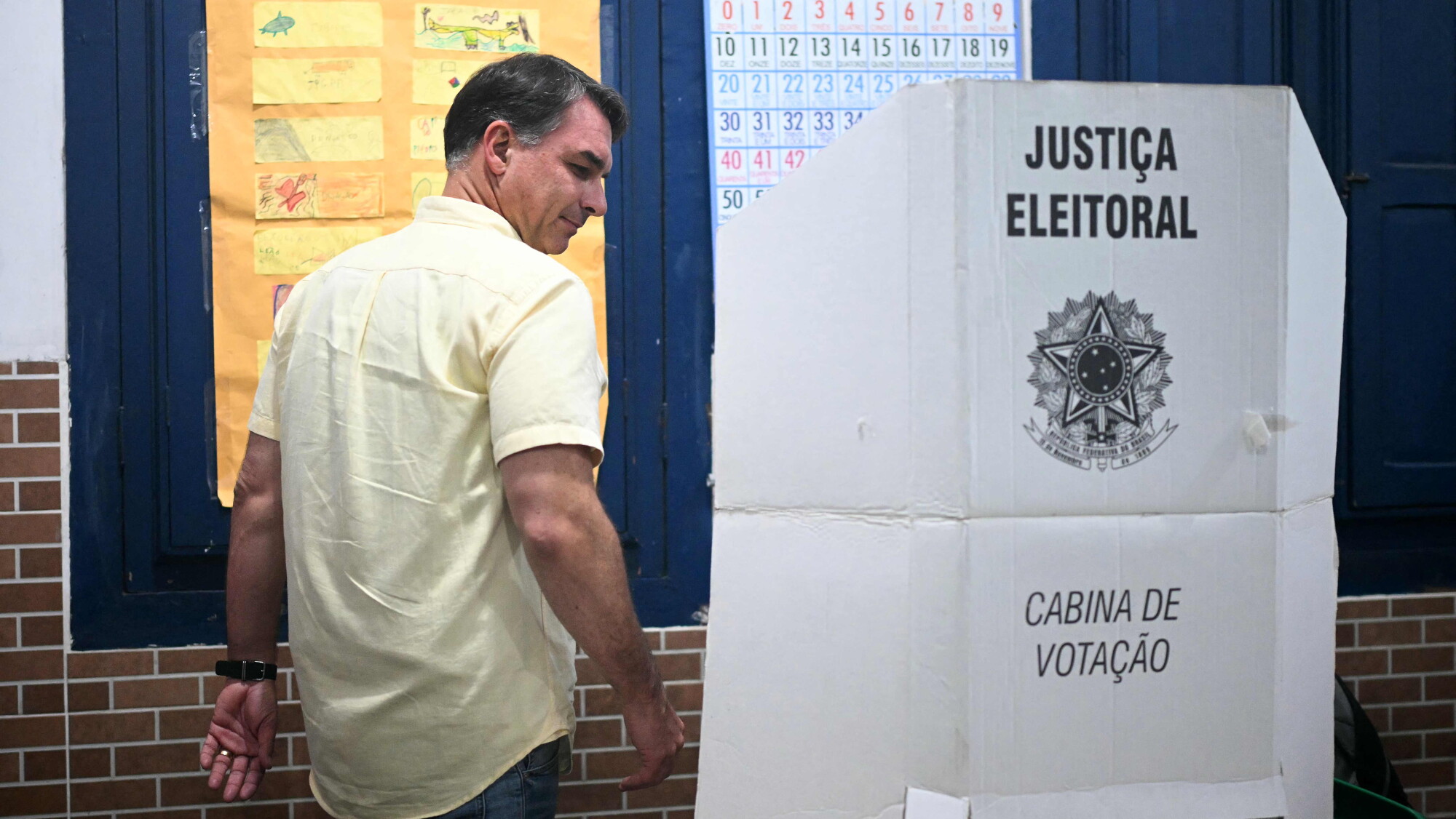Printable Sol Fa Flávio Bolsonaro pide salir a las urnas