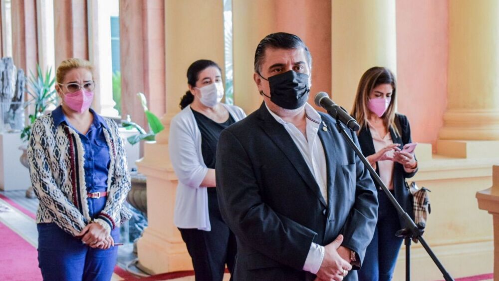 Medidas. Borba  habló ayer en el  Palacio de Gobierno.